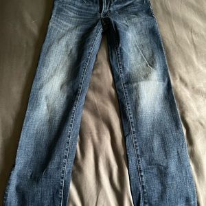 Gently used mens American Eagles jeans
